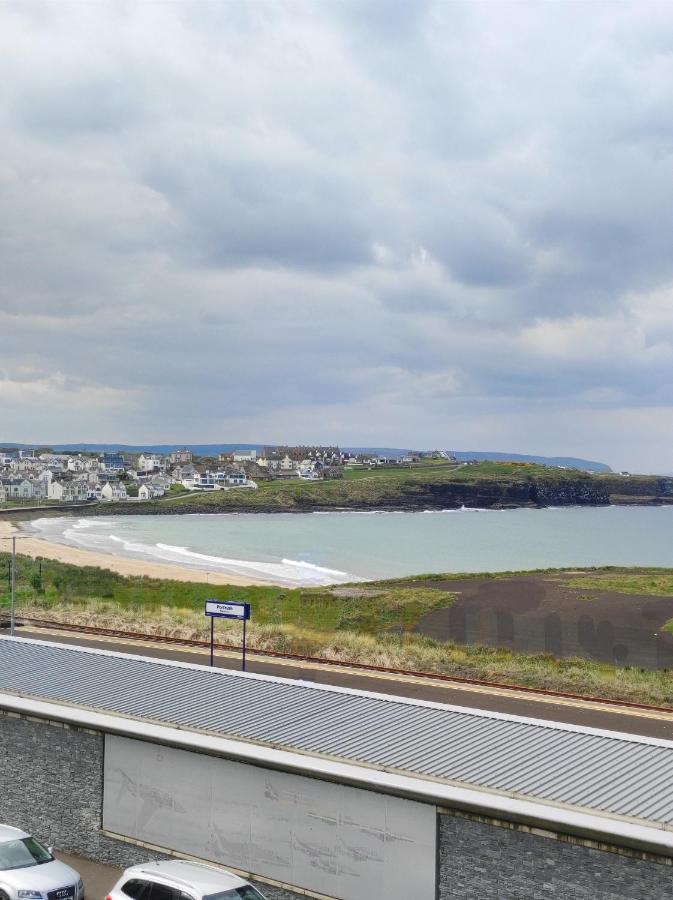 Апартаменти 6 Golf Terrace - Portrush By The Sea Екстер'єр фото
